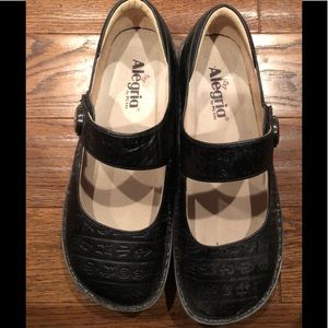 Alegria Mary Jane shoes size 10